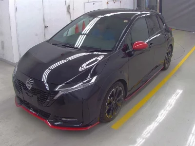 Nissan Aura