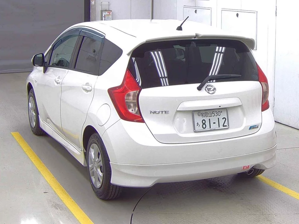 Nissan Note  с аукциона в Японии