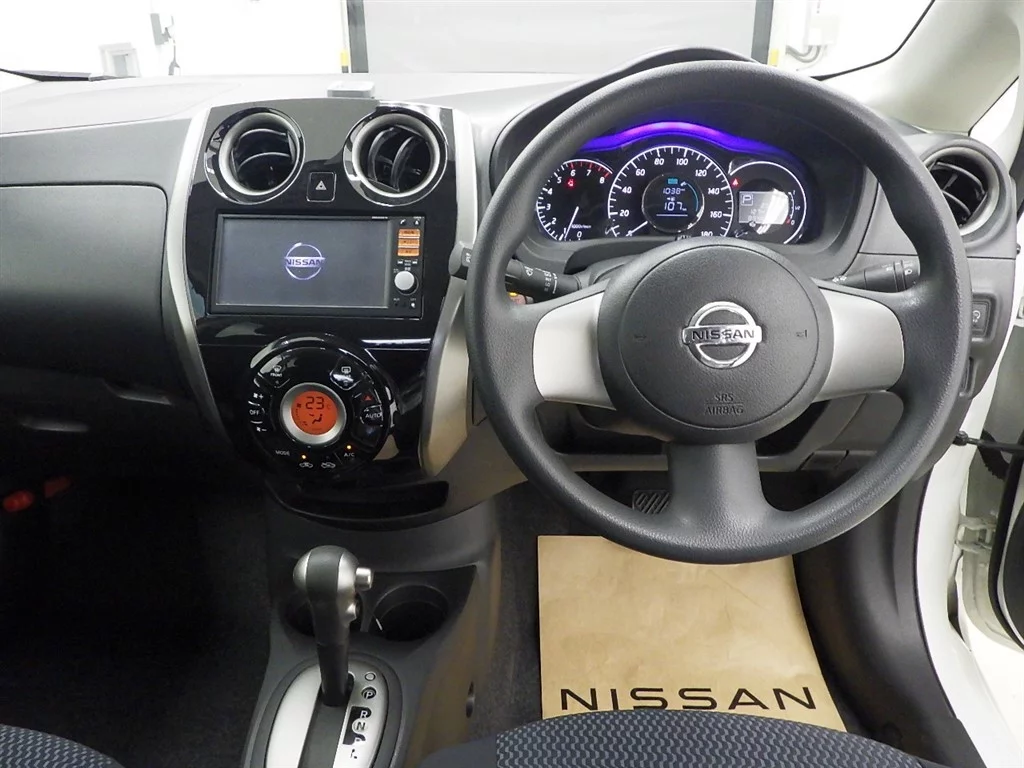 Nissan Note  с аукциона в Японии