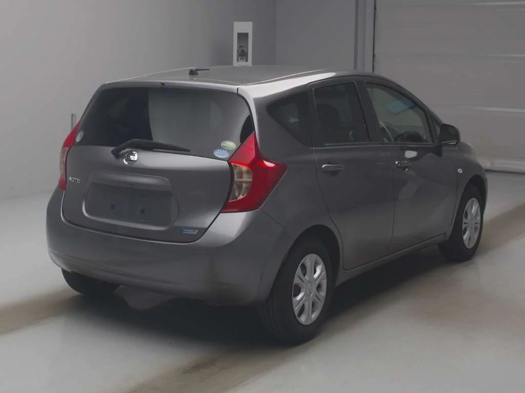 Nissan Note  с аукциона в Японии