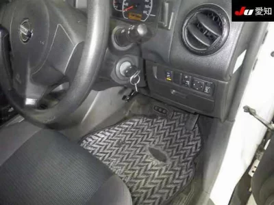 Nissan AD VAN