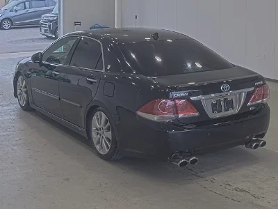 Toyota CROWN HYBRID