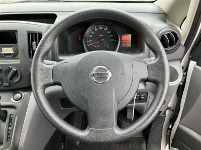 Nissan NV200 VANETTE VAN