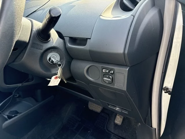 Toyota Vitz  с аукциона в Японии