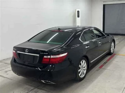 Lexus LS460L