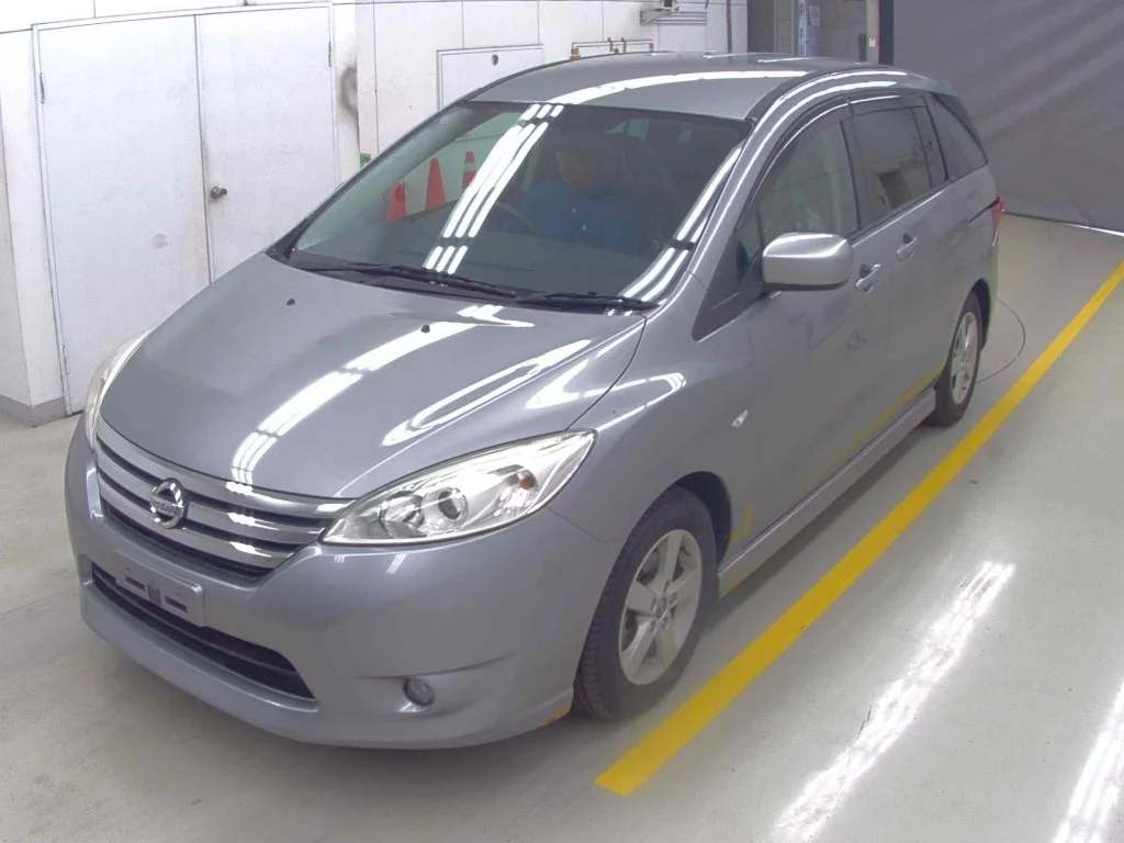 Nissan Lafesta  с аукциона в Японии