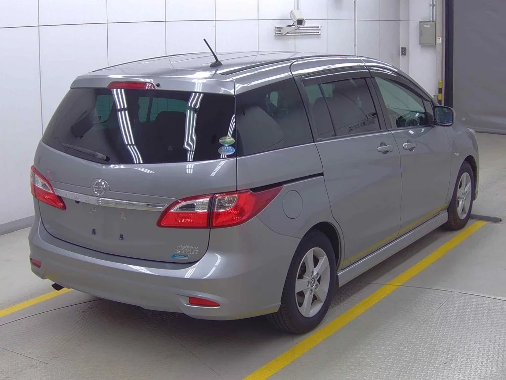 Nissan Lafesta  с аукциона в Японии