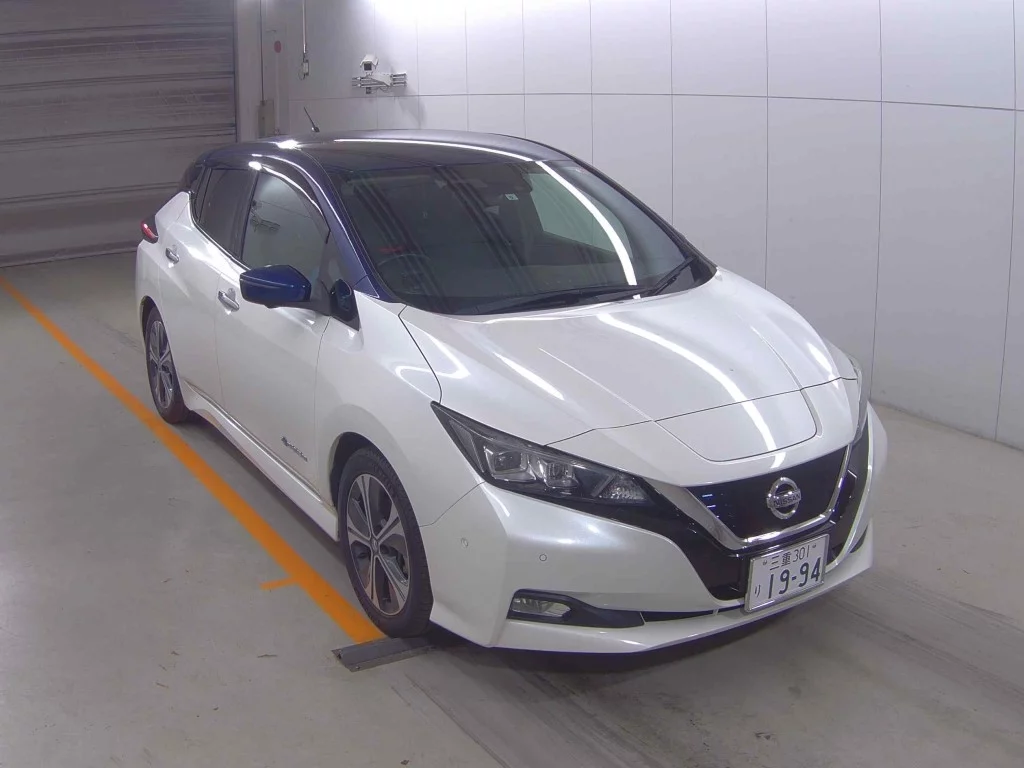Nissan Leaf  с аукциона в Японии