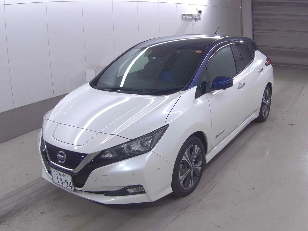 Nissan Leaf  с аукциона в Японии