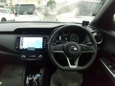 NISSAN KICKS