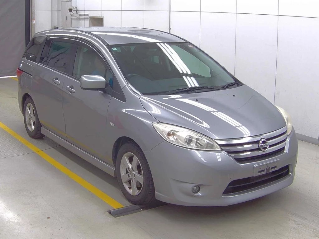 Nissan Lafesta  с аукциона в Японии