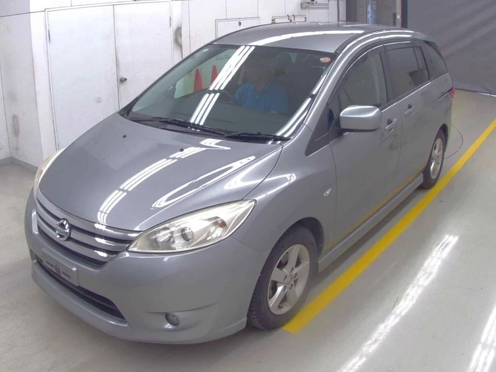 Nissan Lafesta  с аукциона в Японии