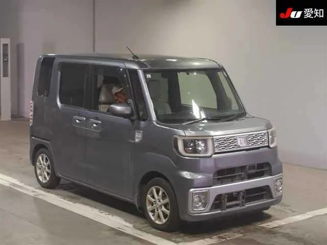 Daihatsu Wake  с аукциона в Японии