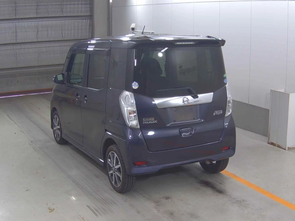 Nissan Dayz Roox  с аукциона в Японии