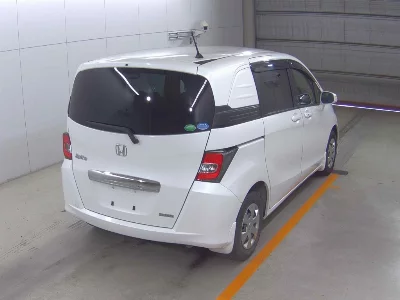 Honda Freed Spike