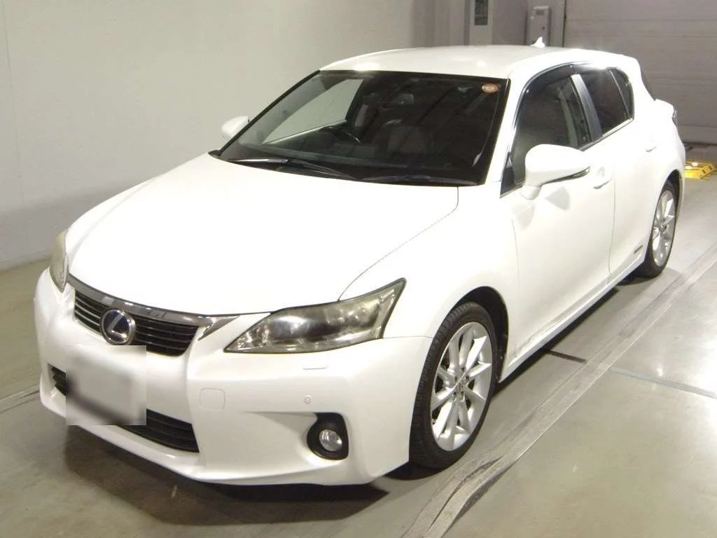 Lexus CT200h  с аукциона в Японии