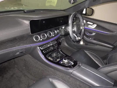 MERCEDES BENZ E CLASS
