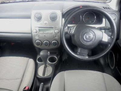 MAZDA VERISA