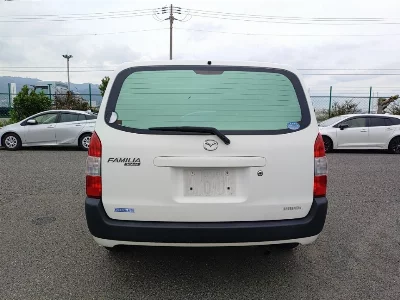 MAZDA FAMILIA