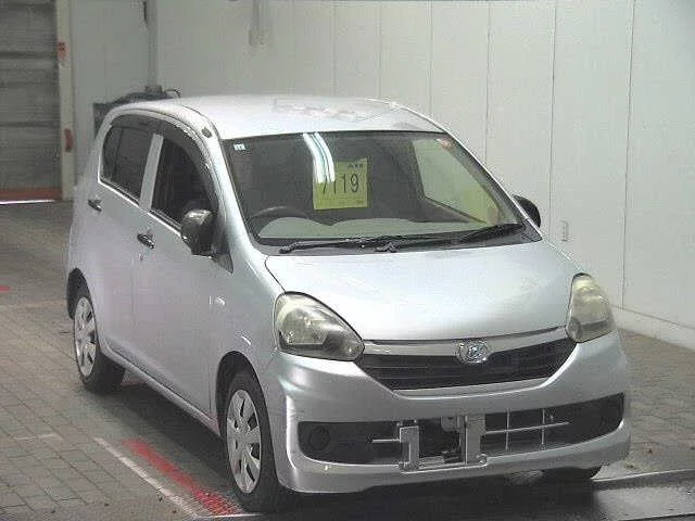 Daihatsu Mira e:S  с аукциона в Японии