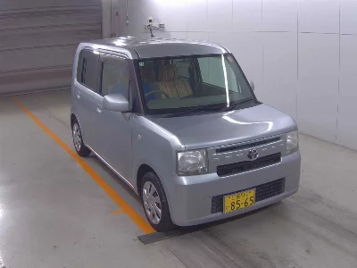 Toyota Pixis Space