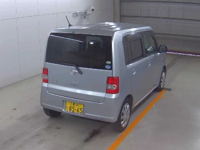 Toyota Pixis Space