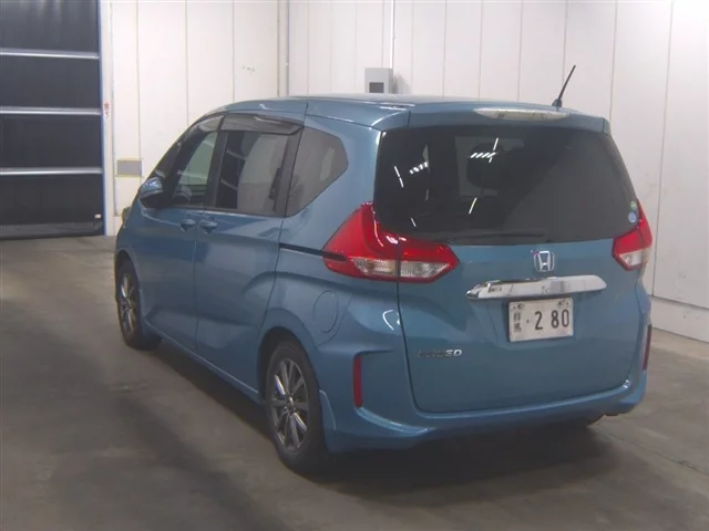 Honda Freed  с аукциона в Японии