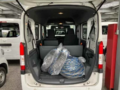 HONDA N-VAN