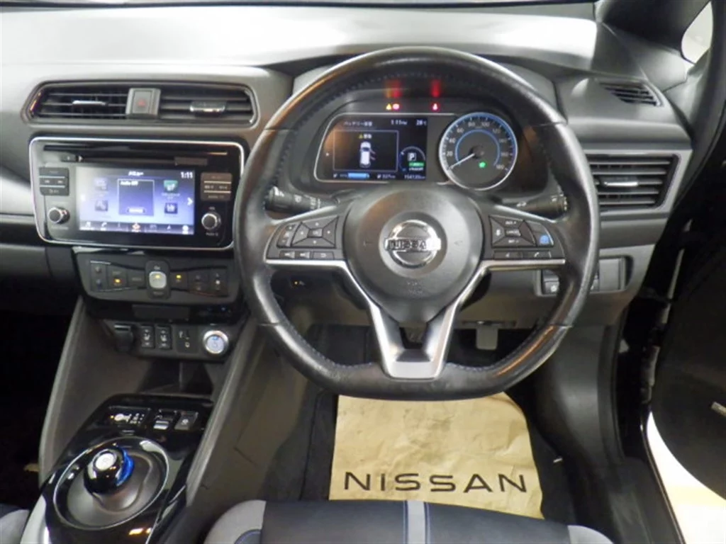 Nissan Leaf  с аукциона в Японии