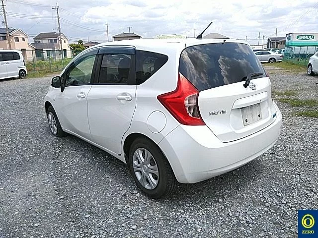 Nissan Note  с аукциона в Японии