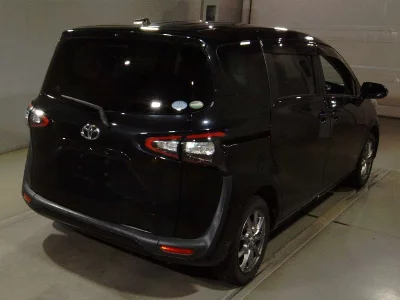 Toyota Sienta