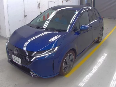Nissan Aura