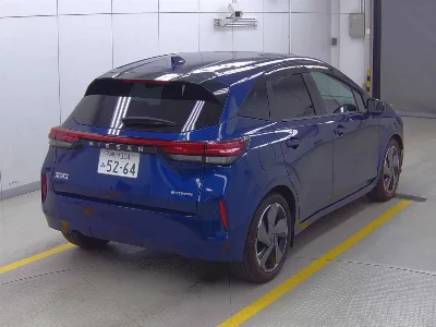 Nissan Aura