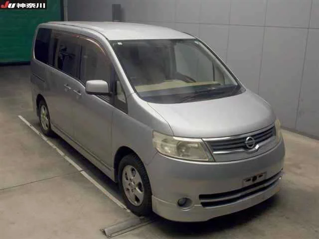 Nissan Serena  с аукциона в Японии