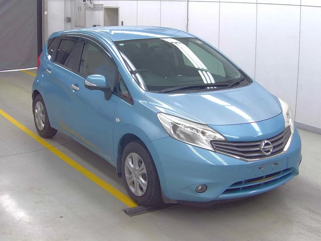 Nissan Note  с аукциона в Японии