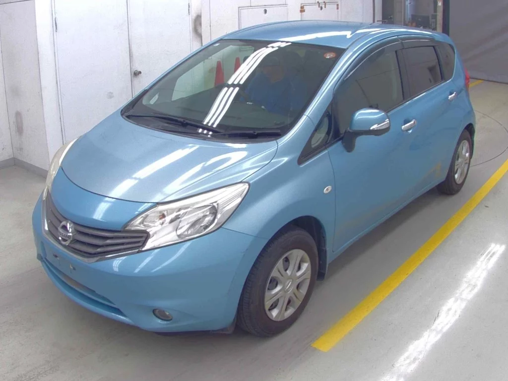 Nissan Note  с аукциона в Японии