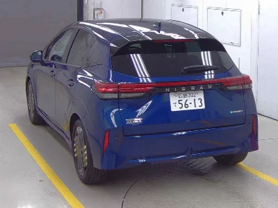 Nissan Aura