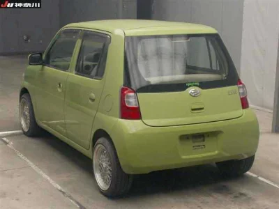 Daihatsu Esse