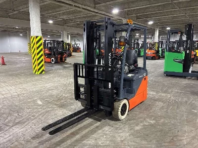 Toyota  FORKLIFT