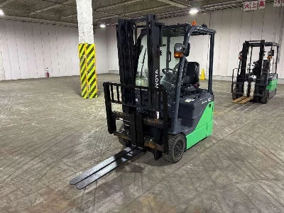 TOYOTA  FORKLIFT 