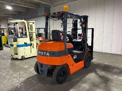 TOYOTA  FORKLIFT 