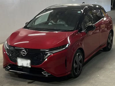 Nissan Aura