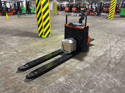 TOYOTA  FORKLIFT 