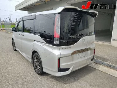 Honda STEPWGN SPADA