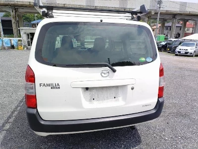 MAZDA FAMILIA