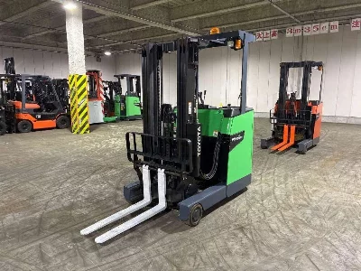 Toyota  FORKLIFT