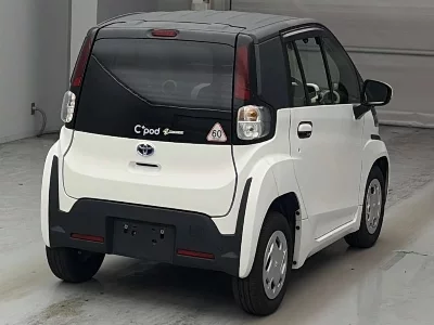 TOYOTA C+POD