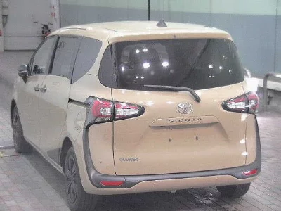 Toyota Sienta