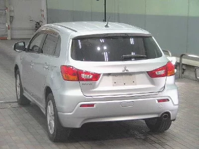 Mitsubishi RVR