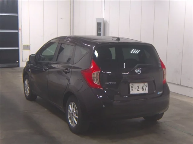 Nissan Note  с аукциона в Японии